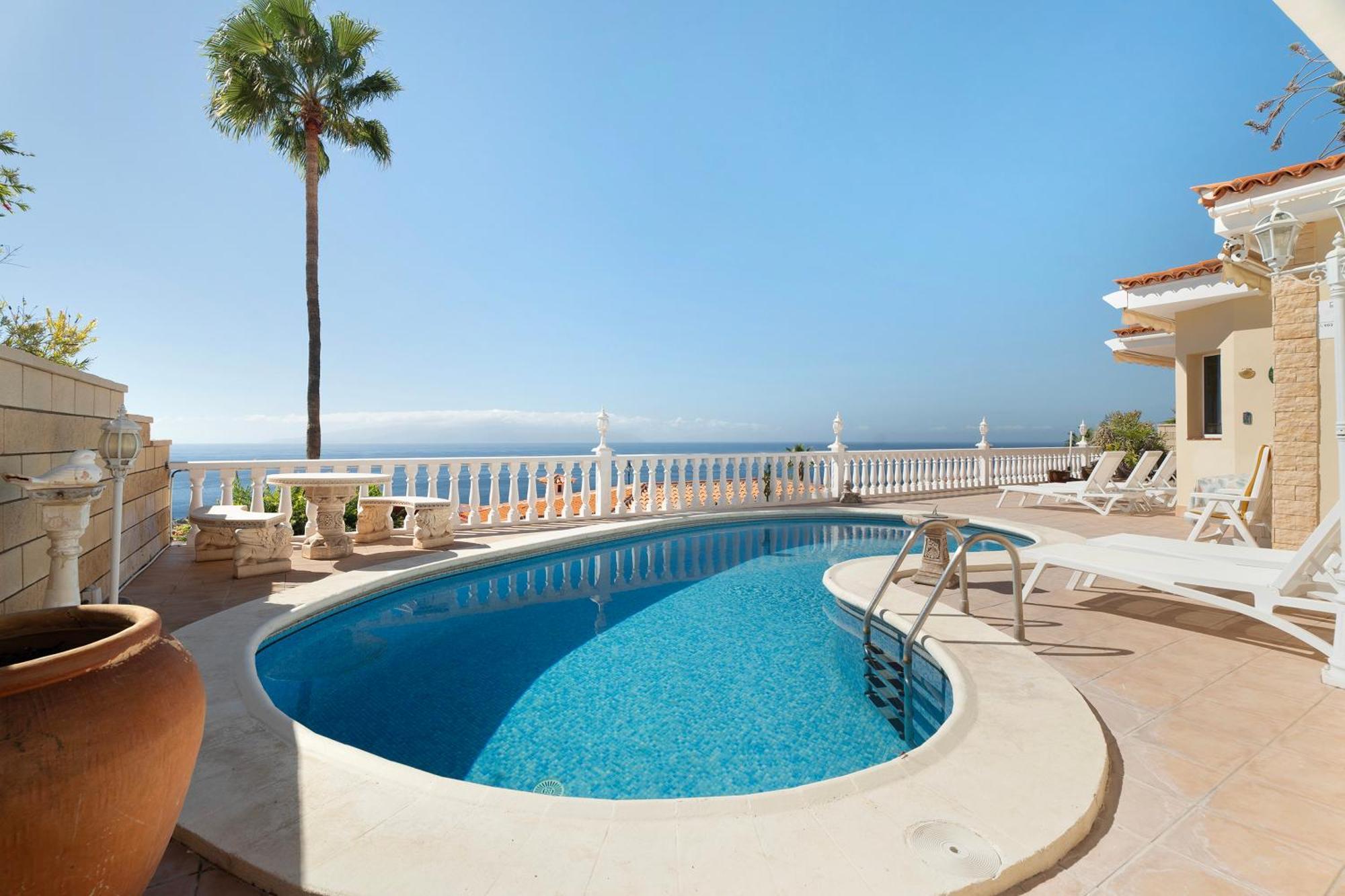 Casa Carla Private, Pool, Air By Paramount Holidays プエルト・デ・サンティアゴ エクステリア 写真