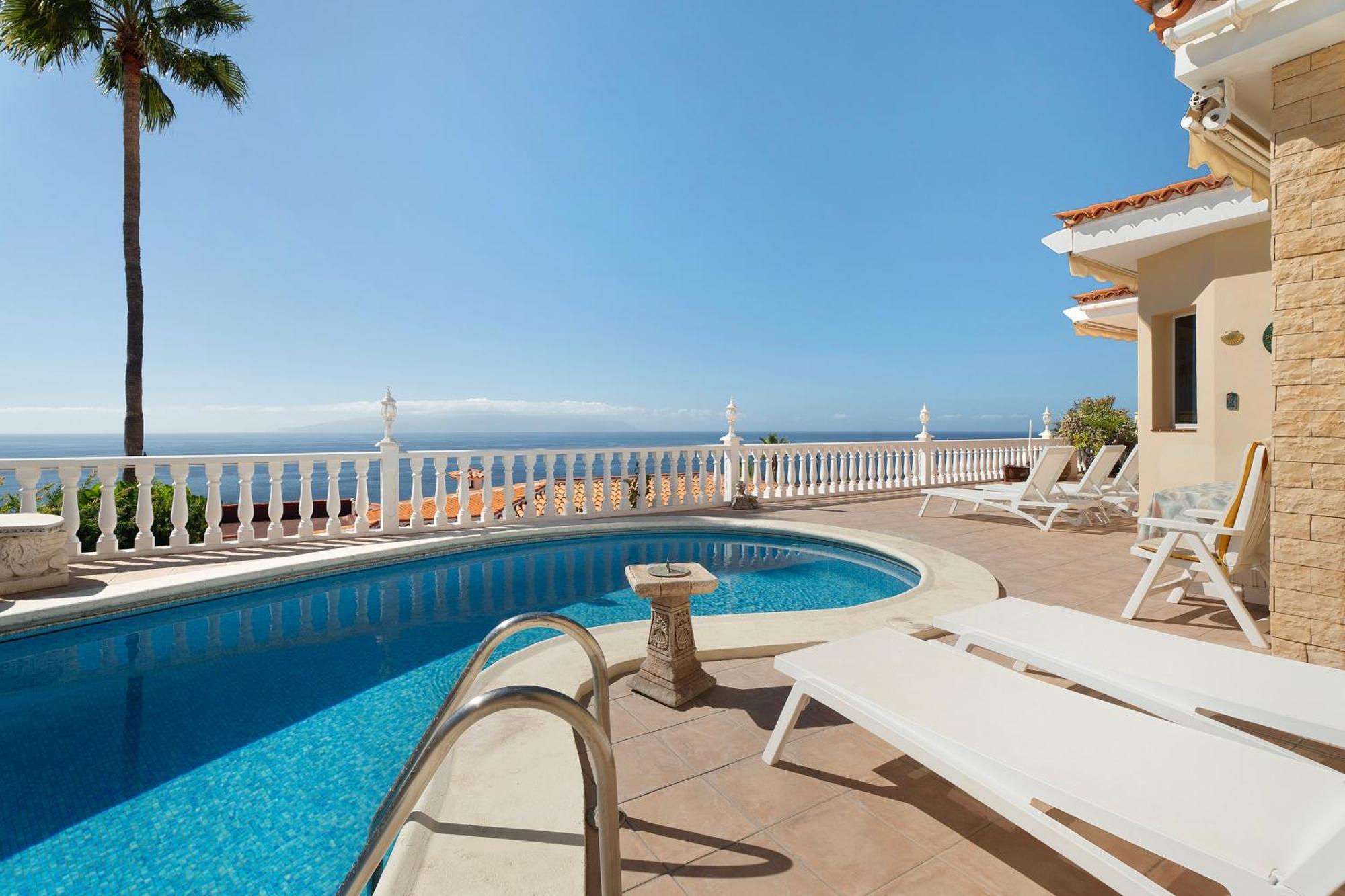 Casa Carla Private, Pool, Air By Paramount Holidays プエルト・デ・サンティアゴ エクステリア 写真