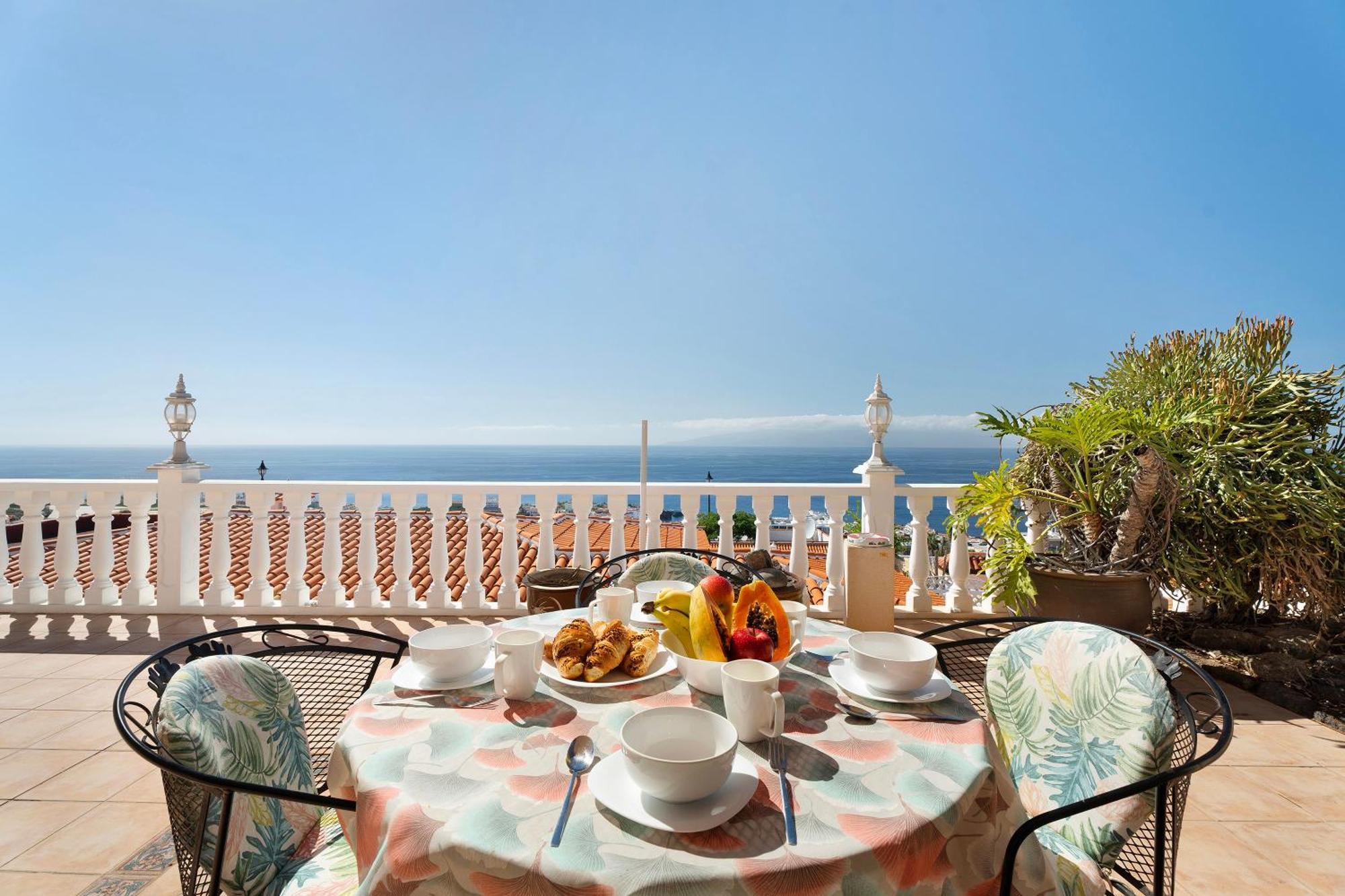 Casa Carla Private, Pool, Air By Paramount Holidays プエルト・デ・サンティアゴ エクステリア 写真